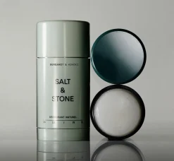 Bergamot & Hinoki 75g. deodorant van Salt & Stone