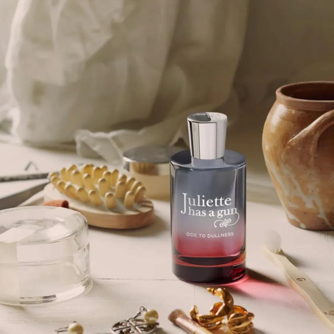 Juliette Has A Gun Ode To Dullness Parfum