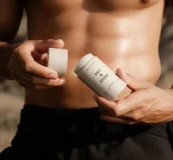 Santal & Vetiver 75g. deodorant van Salt & Stone